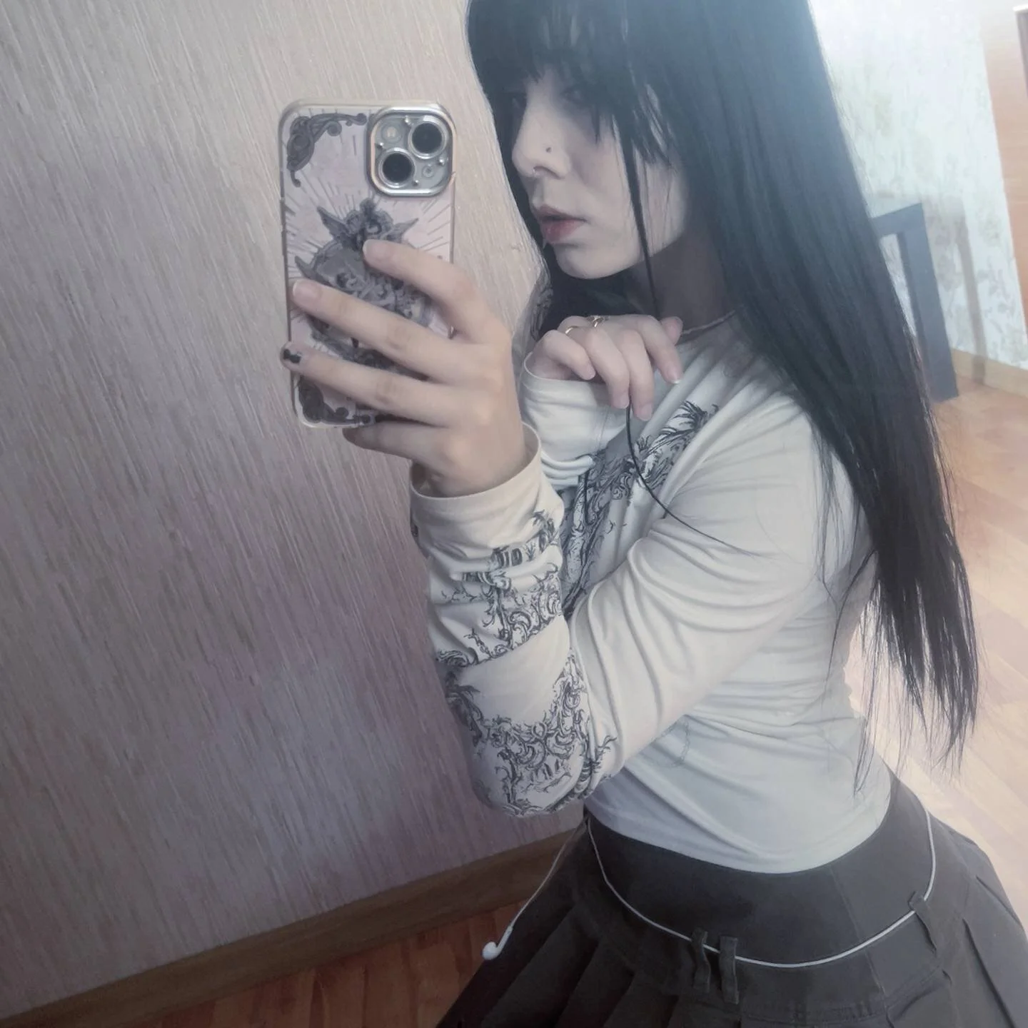 XXX Porn Photo of Nude gothicq 2