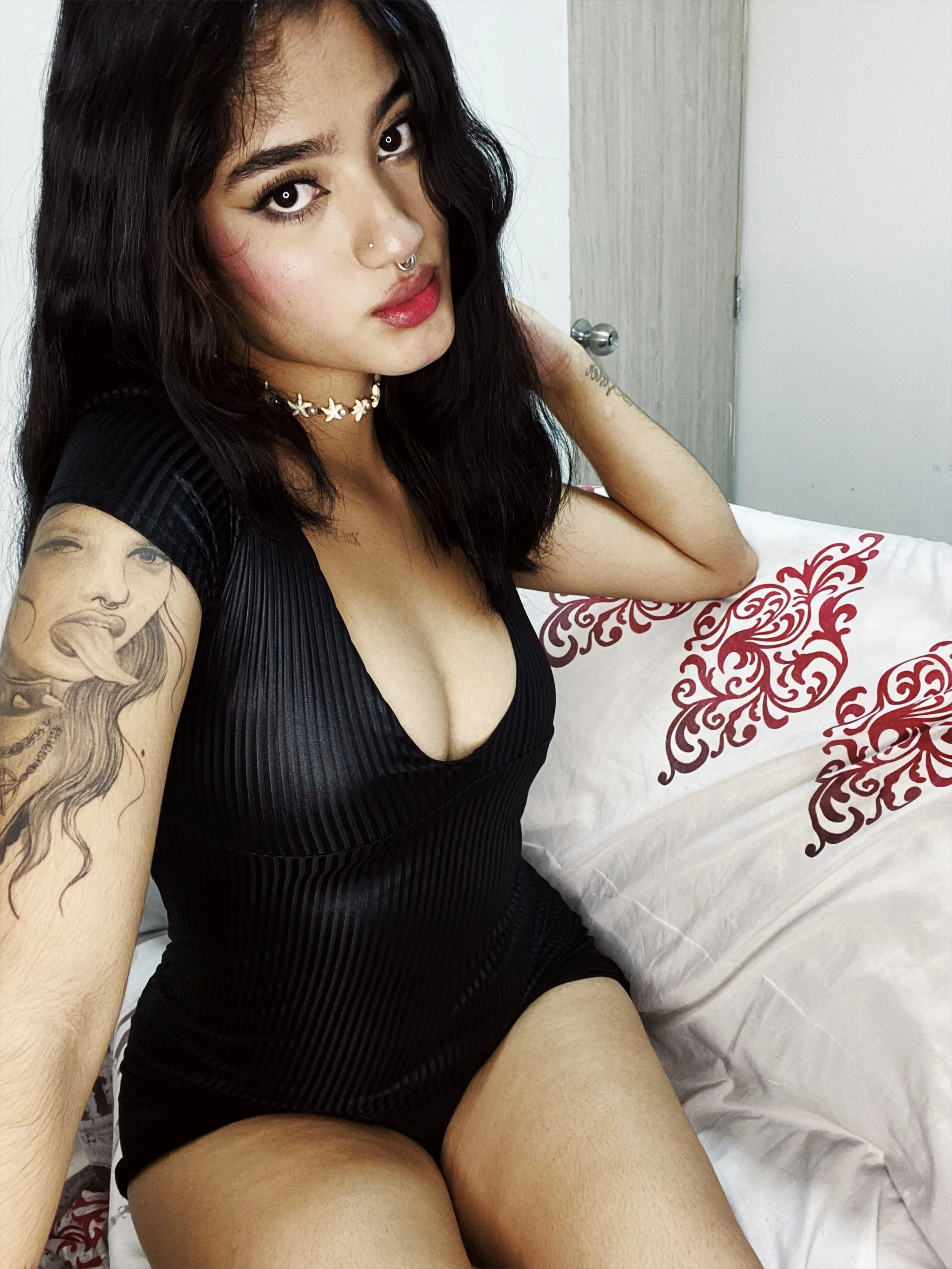 XXX Porn Photo of Nude charlotte_9999 16