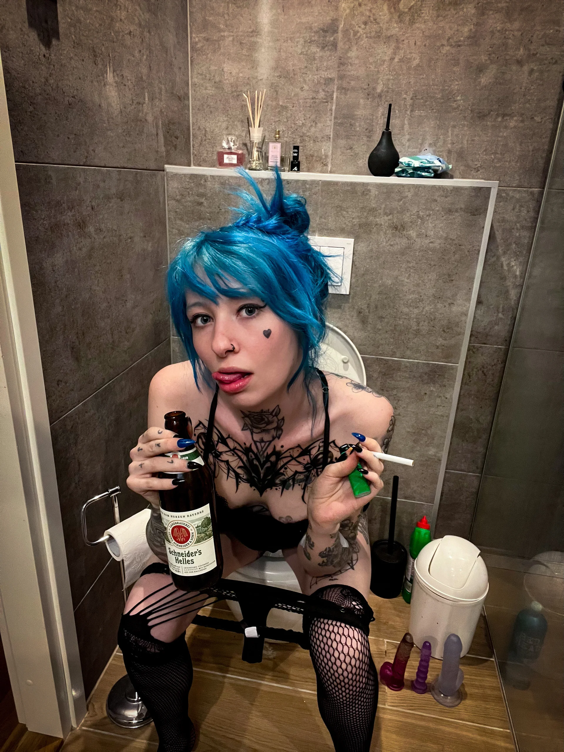 XXX Porn Photo of Nude coyemoo 3
