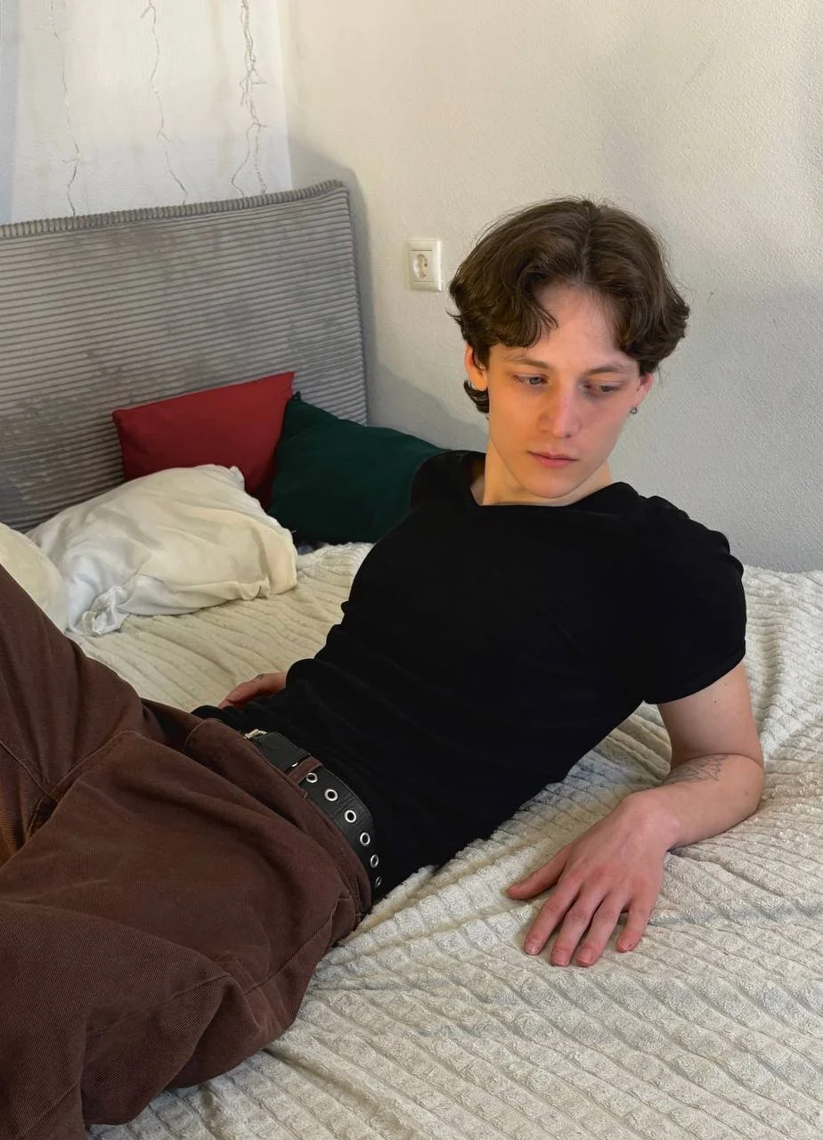 XXX Porn Photo of Nude gilded_trace 4