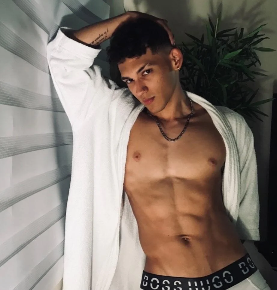 XXX Porn Photo of Nude maximoferrari 2