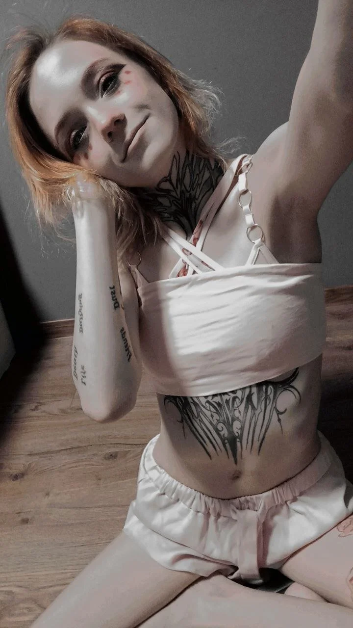 XXX Porn Photo of Nude ShadowEllie 91