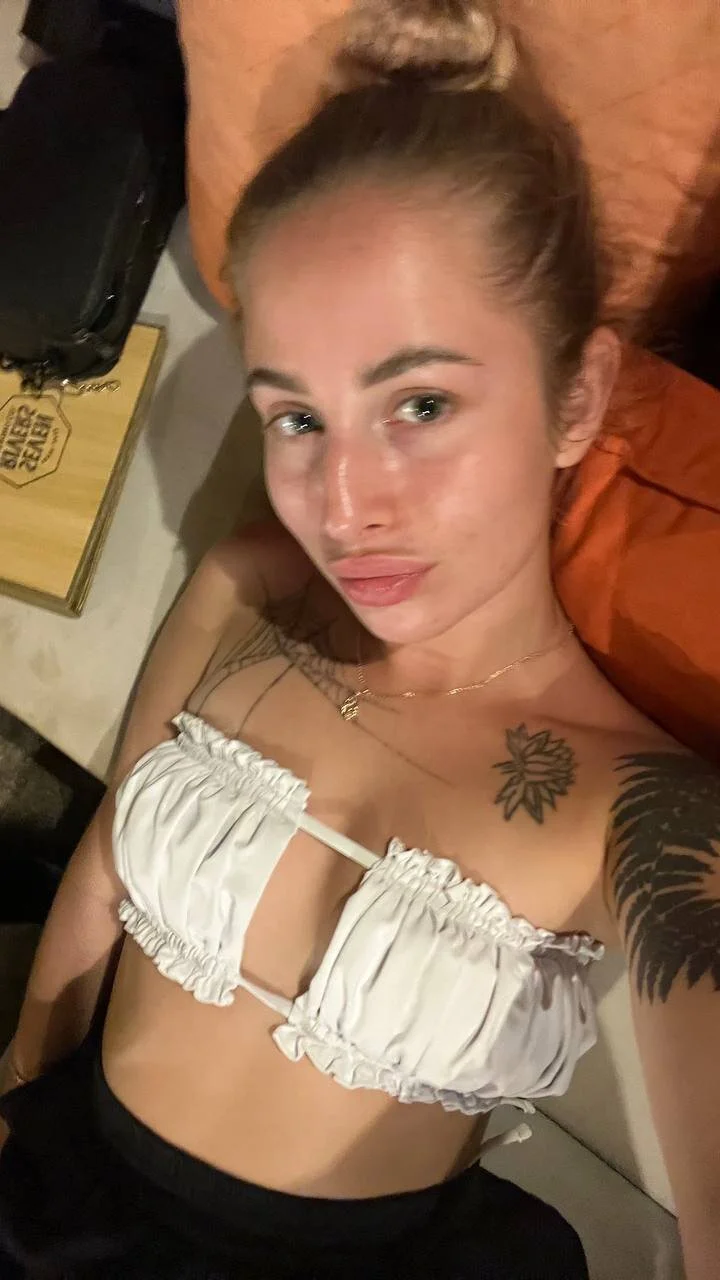 XXX Porn Photo of Nude Micky_blush 2