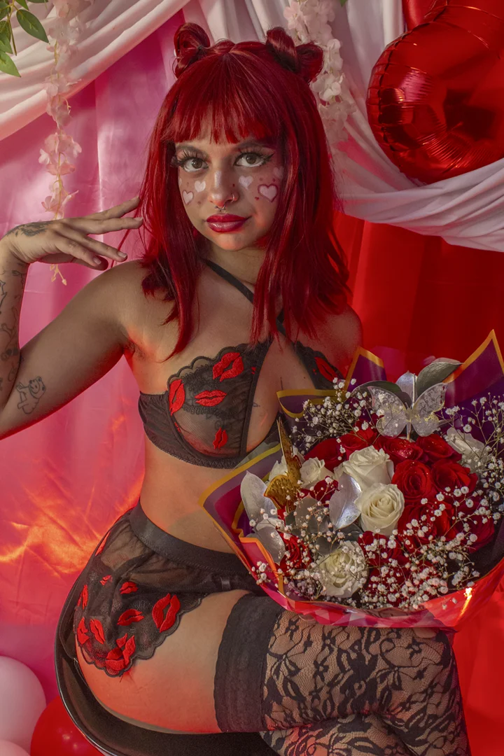 XXX Porn Photo of Nude larah_uwu 169