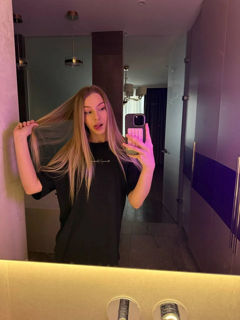 XXX Porn Photo of Nude blondinkaa 4