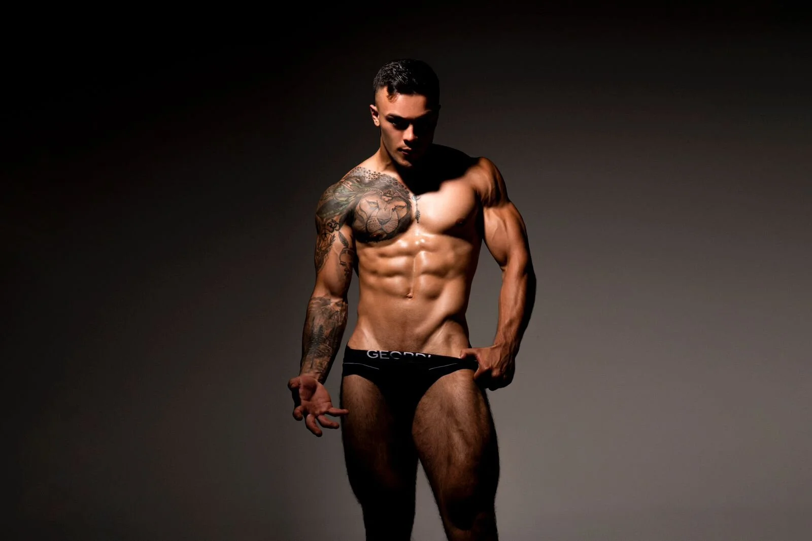XXX Porn Photo of Nude alexander_collin02 8