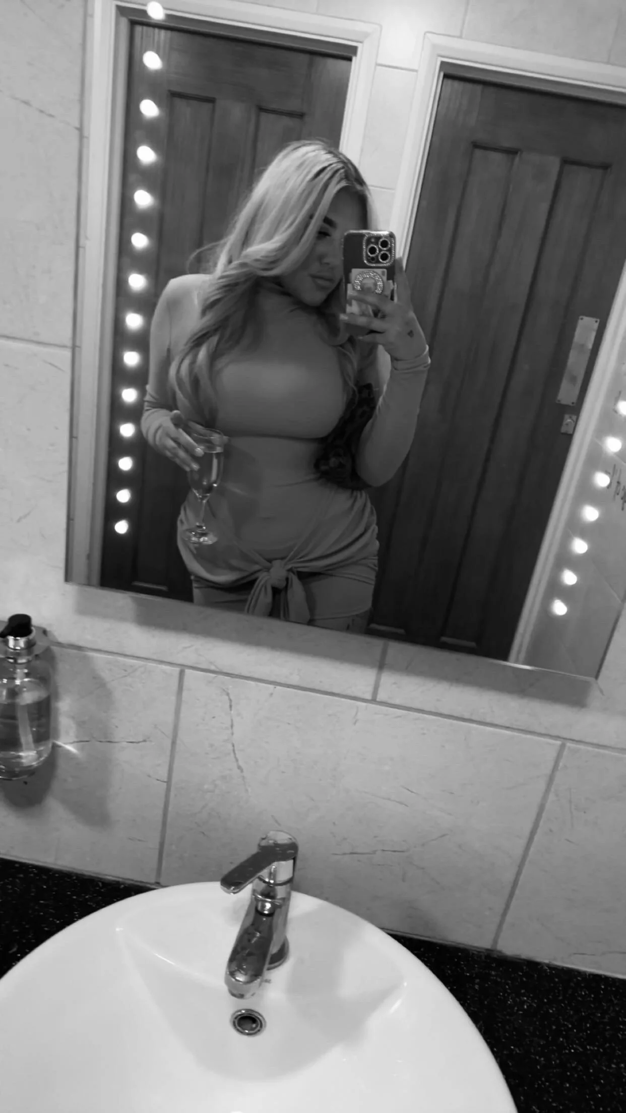 XXX Porn Photo of Nude Goddess-Princesss 4