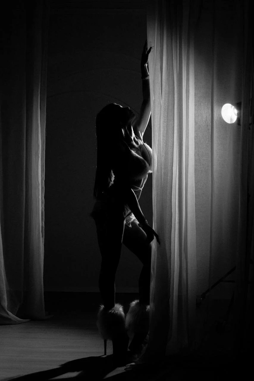 XXX Porn Photo of Nude LesleeOpenshaw 19