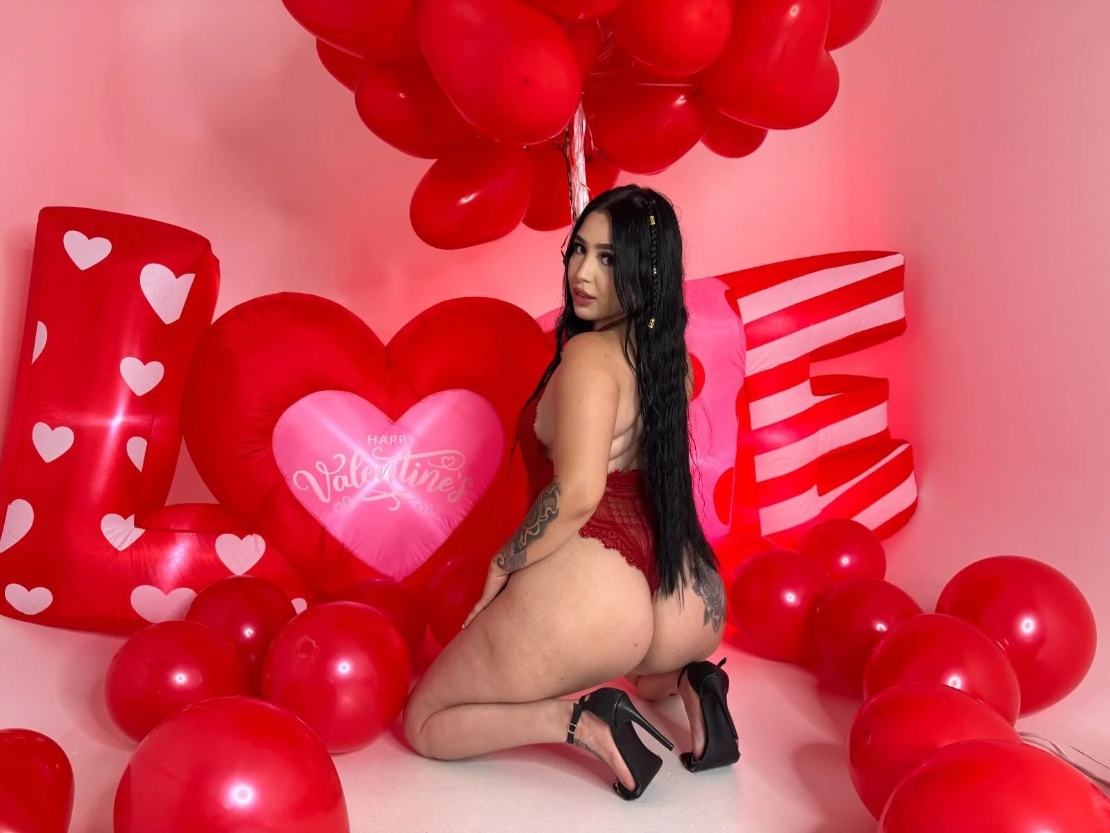 XXX Porn Photo of Nude aria_paul 22