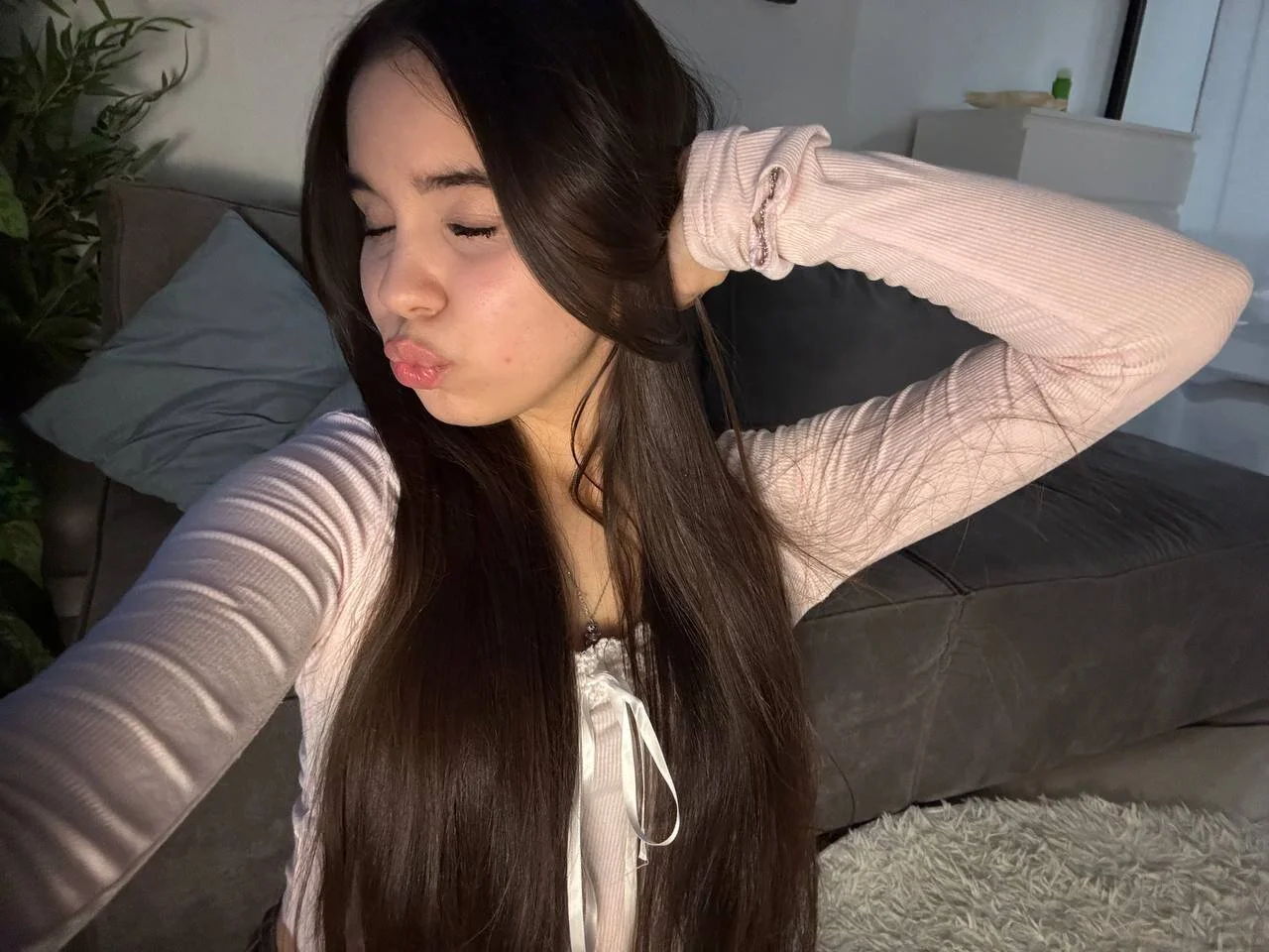 XXX Porn Photo of Nude ellies_joy 15