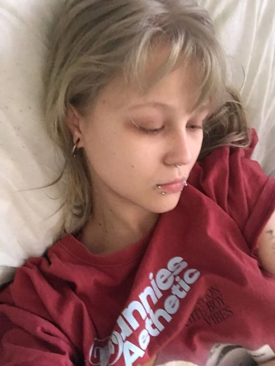 XXX Porn Photo of Nude MoliQin 2