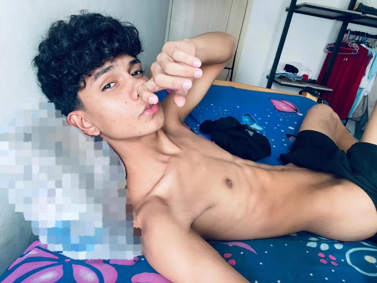 XXX Porn Photo of Nude AVENGER_BOYS2026 19