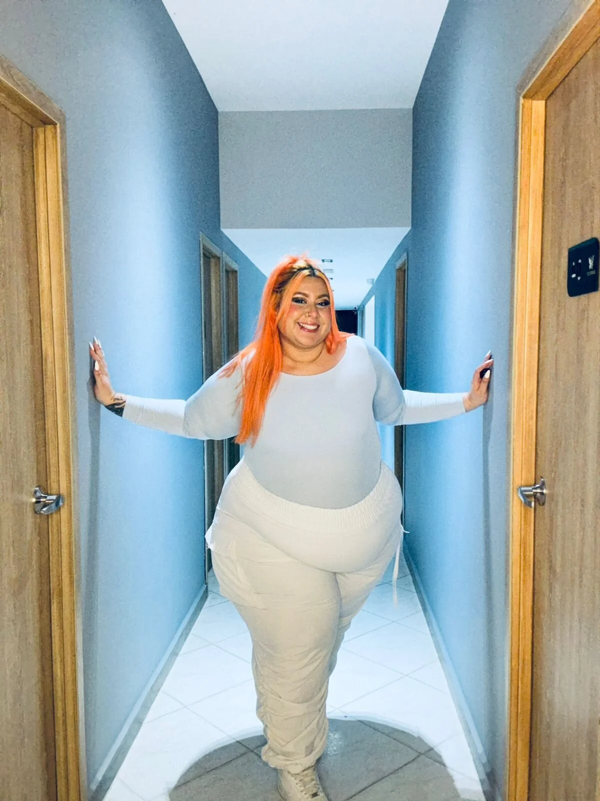 XXX Porn Photo of Nude aandreaperez 200