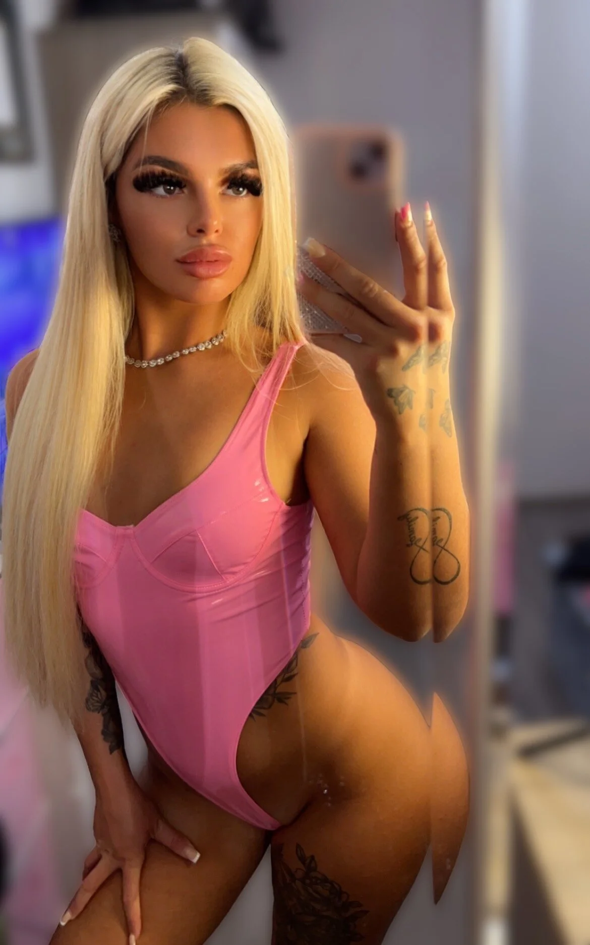 XXX Porn Photo of Nude Irish_BarbieMilfx 33