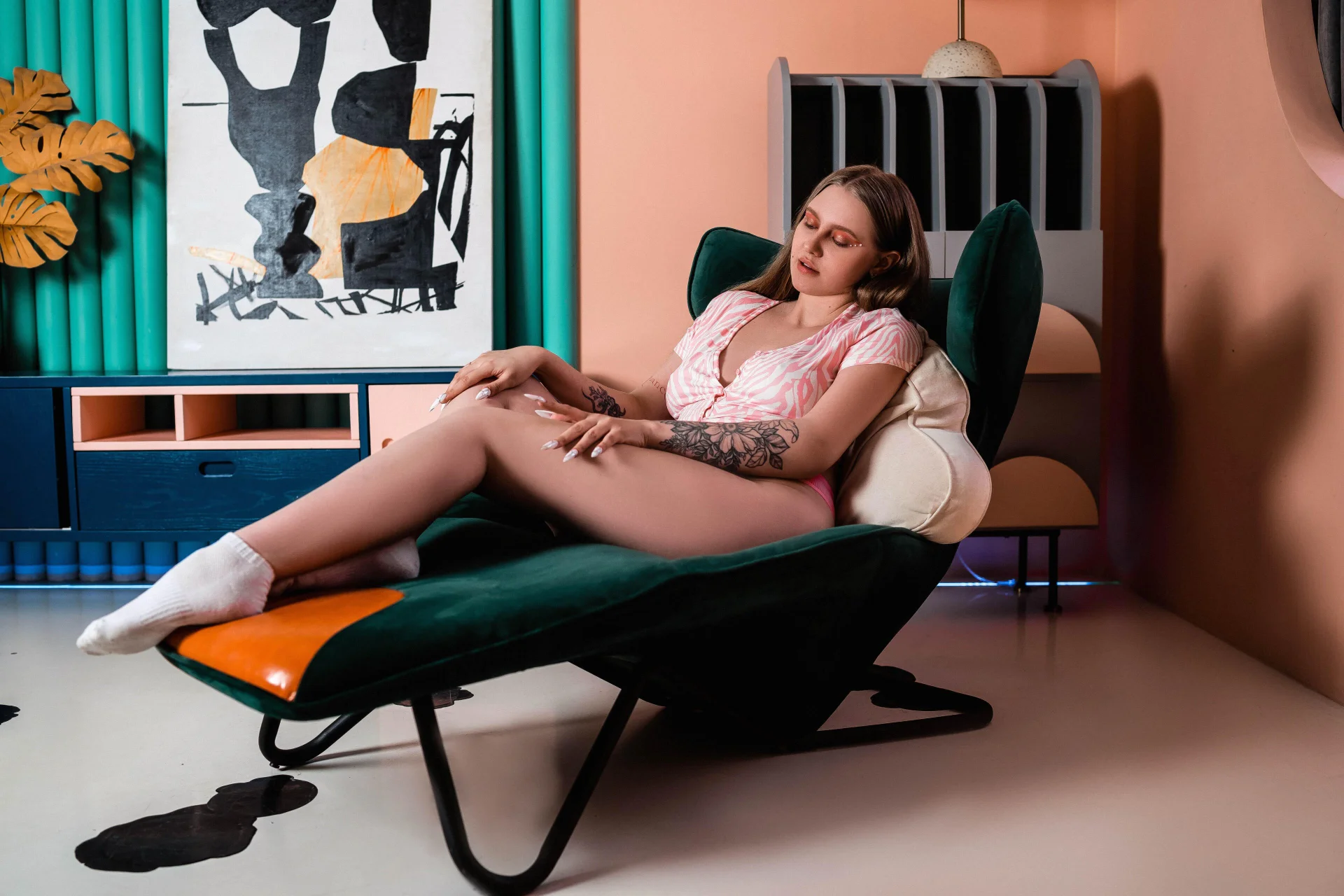 XXX Porn Photo of Nude Alice_Dreamgirl_ 2