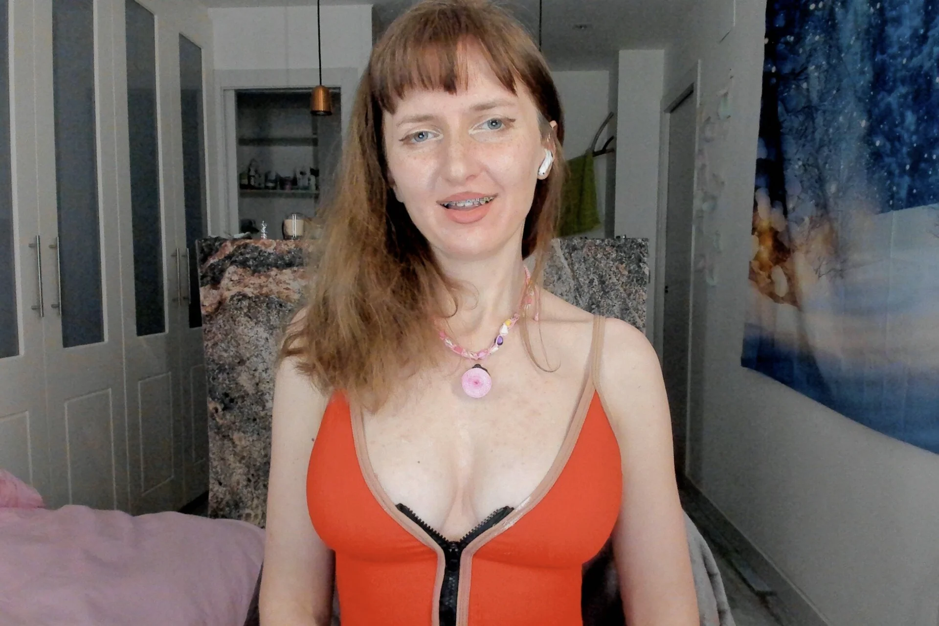 XXX Porn Photo of Nude YourSexyNeighbour 1