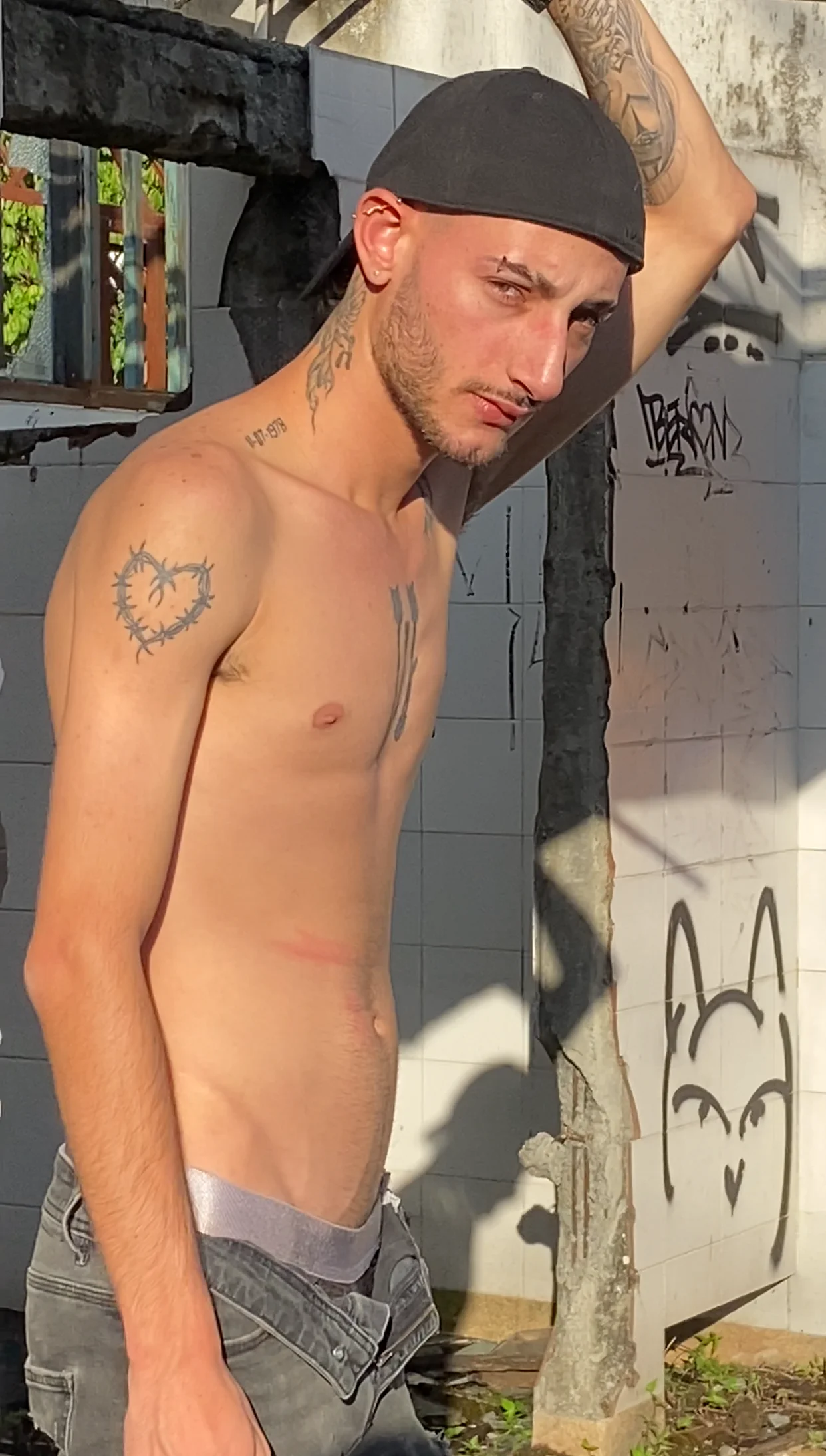 XXX Porn Photo of Nude Sxxthiago 1