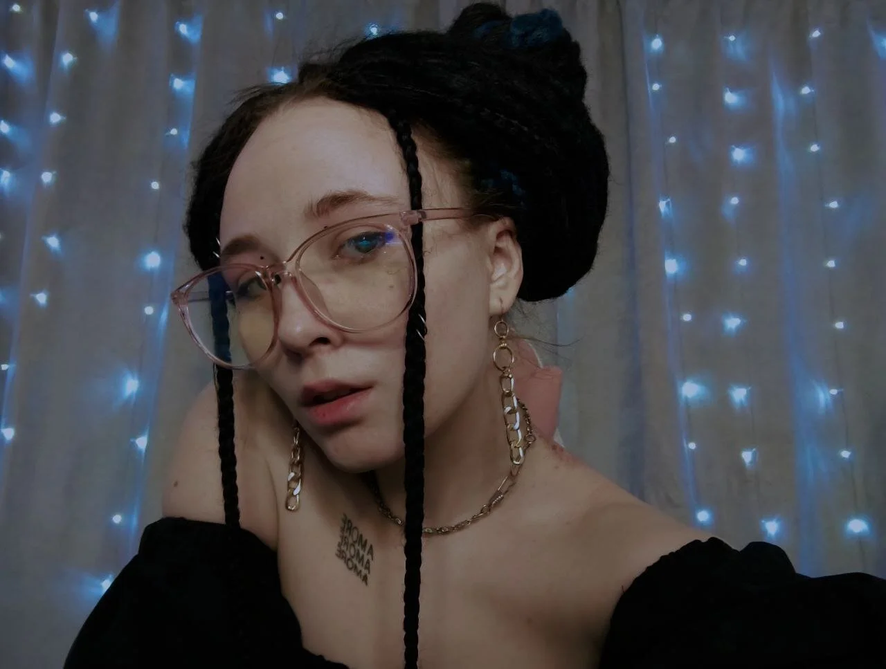 XXX Porn Photo of Nude Robin_yourss 5