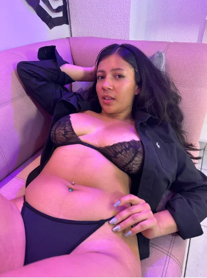 XXX Porn Photo of Nude KamyGlam 4