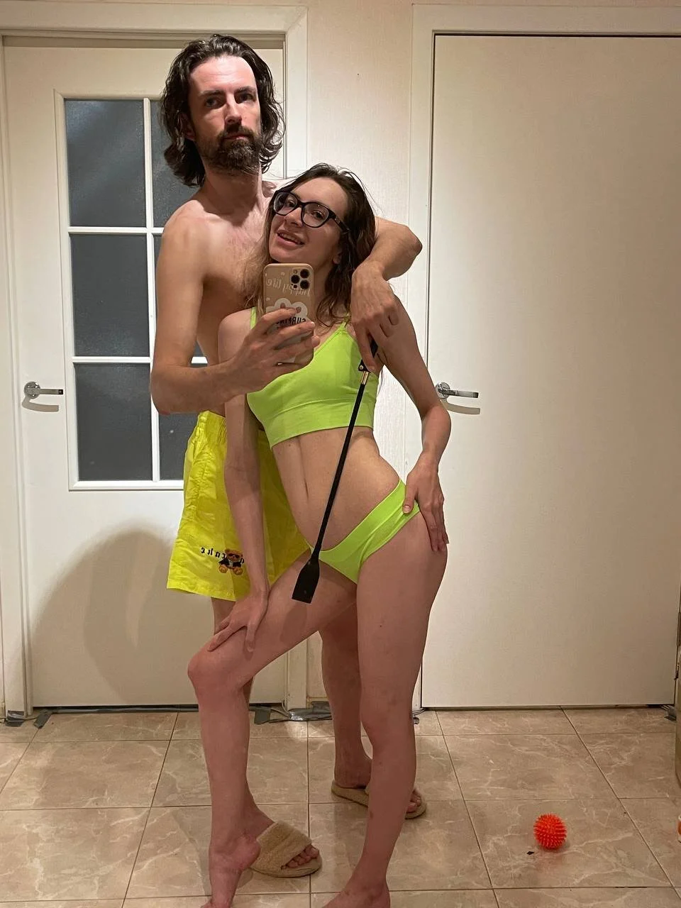 XXX Porn Photo of Nude VerhinizCouple 17