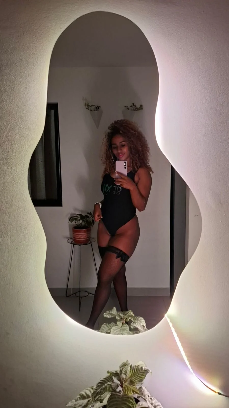 XXX Porn Photo of Nude Nahomi_Hottt 4