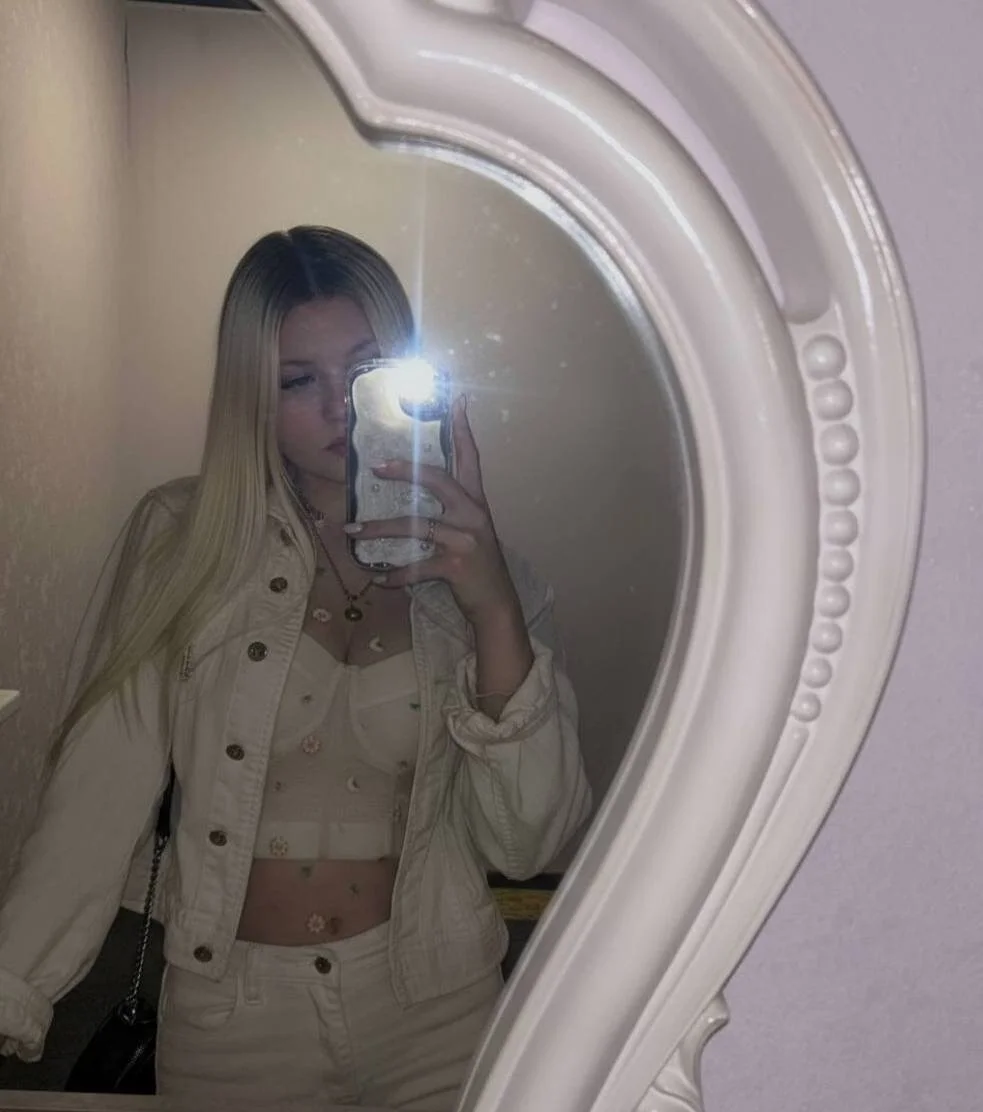 XXX Porn Photo of Nude AnnyBany 23