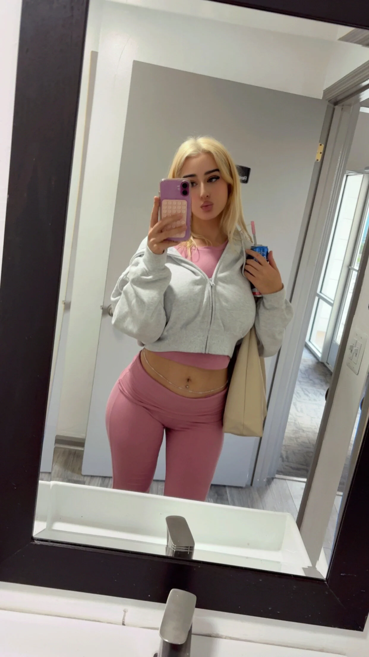 XXX Porn Photo of Nude Pink_mink21 8