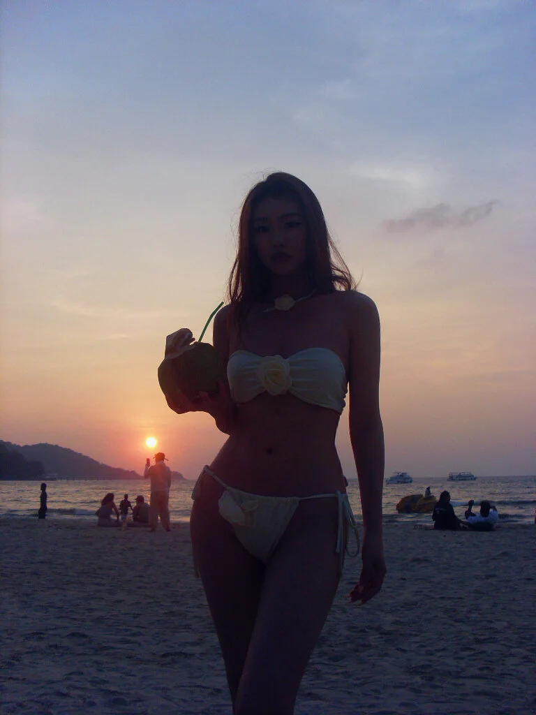 XXX Porn Photo of Nude IAIA_iris 6