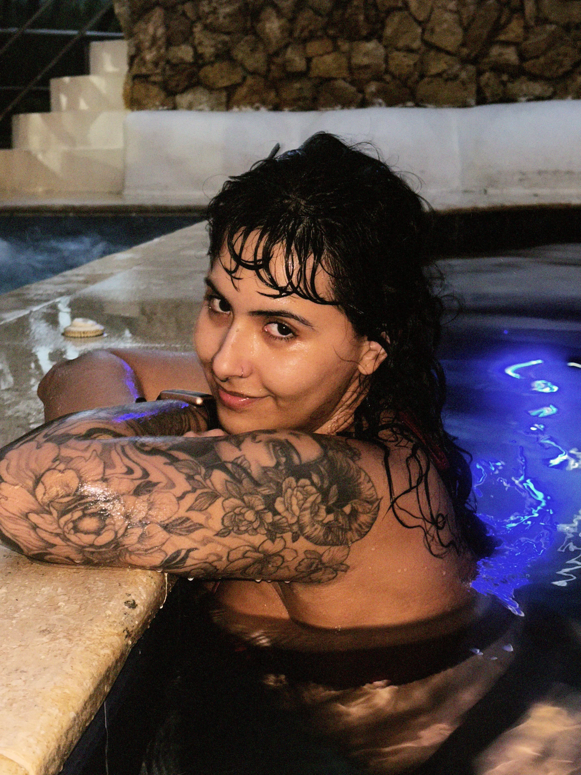 XXX Porn Photo of Nude SugarTroubl33 50