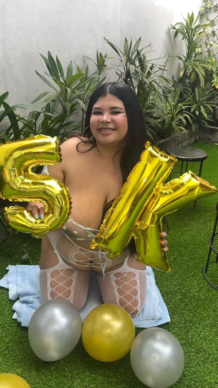 XXX Porn Photo of Nude Thyna_Smithx69 18