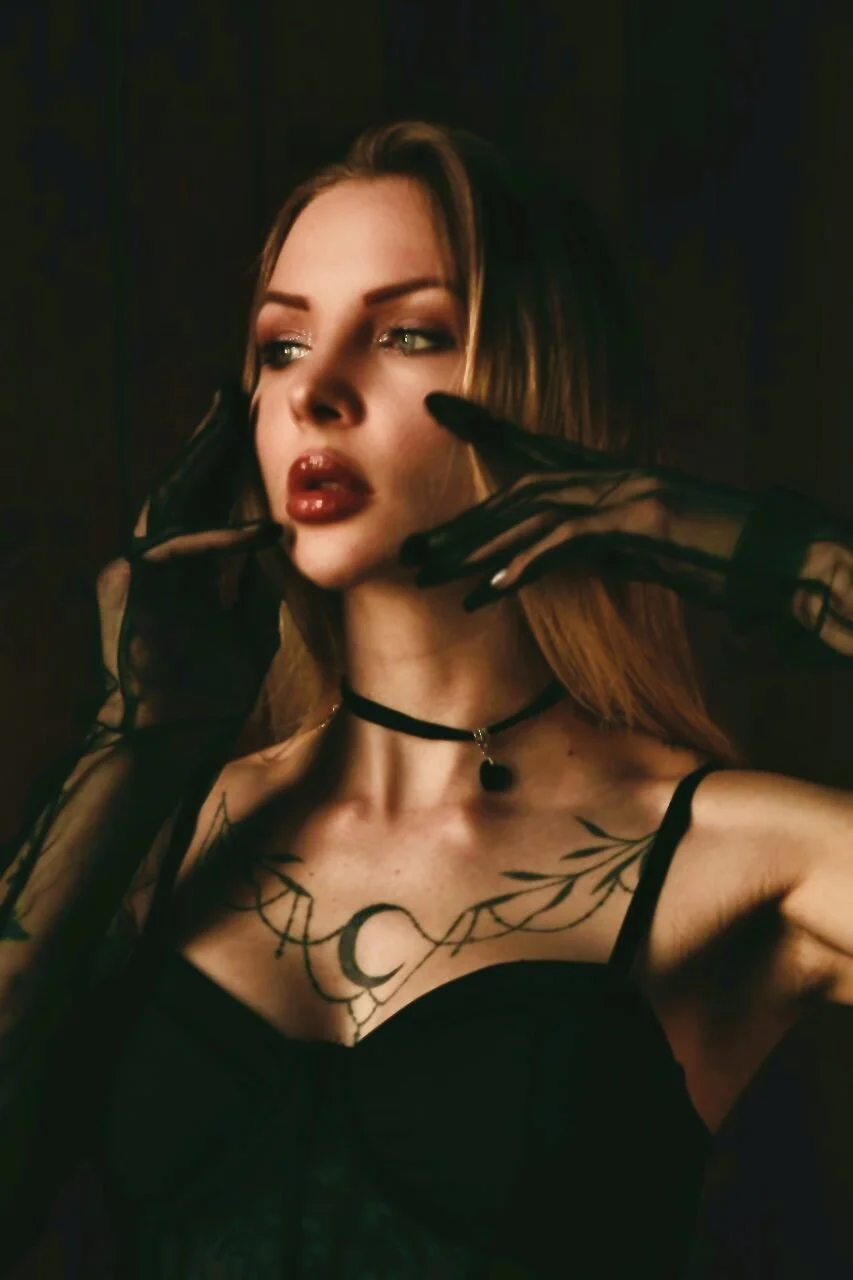 XXX Porn Photo of Nude Amelia_Rossy 2