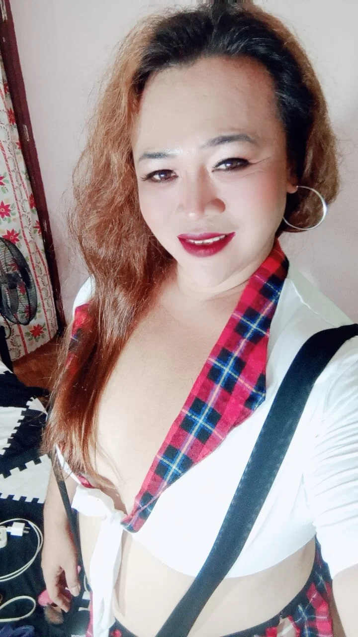XXX Porn Photo of Nude Ms_SexretaryCockTs 16