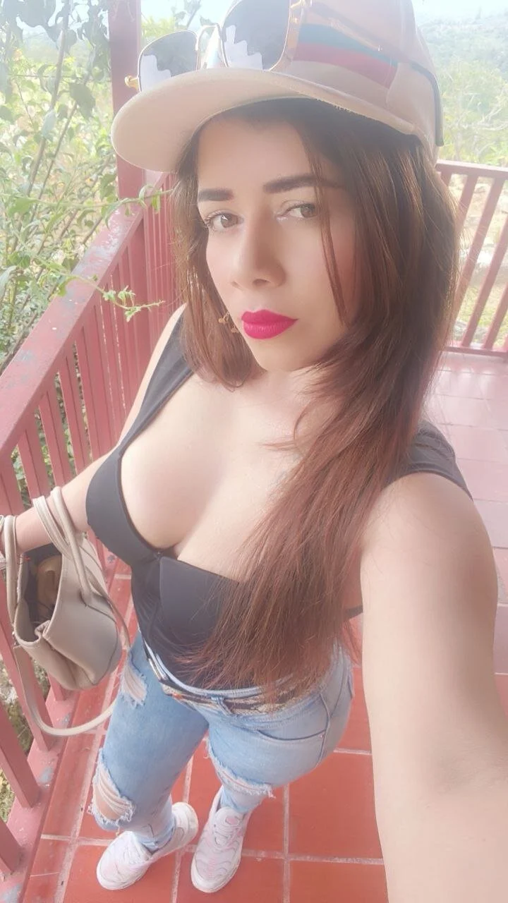 XXX Porn Photo of Nude Luna_zoe 8