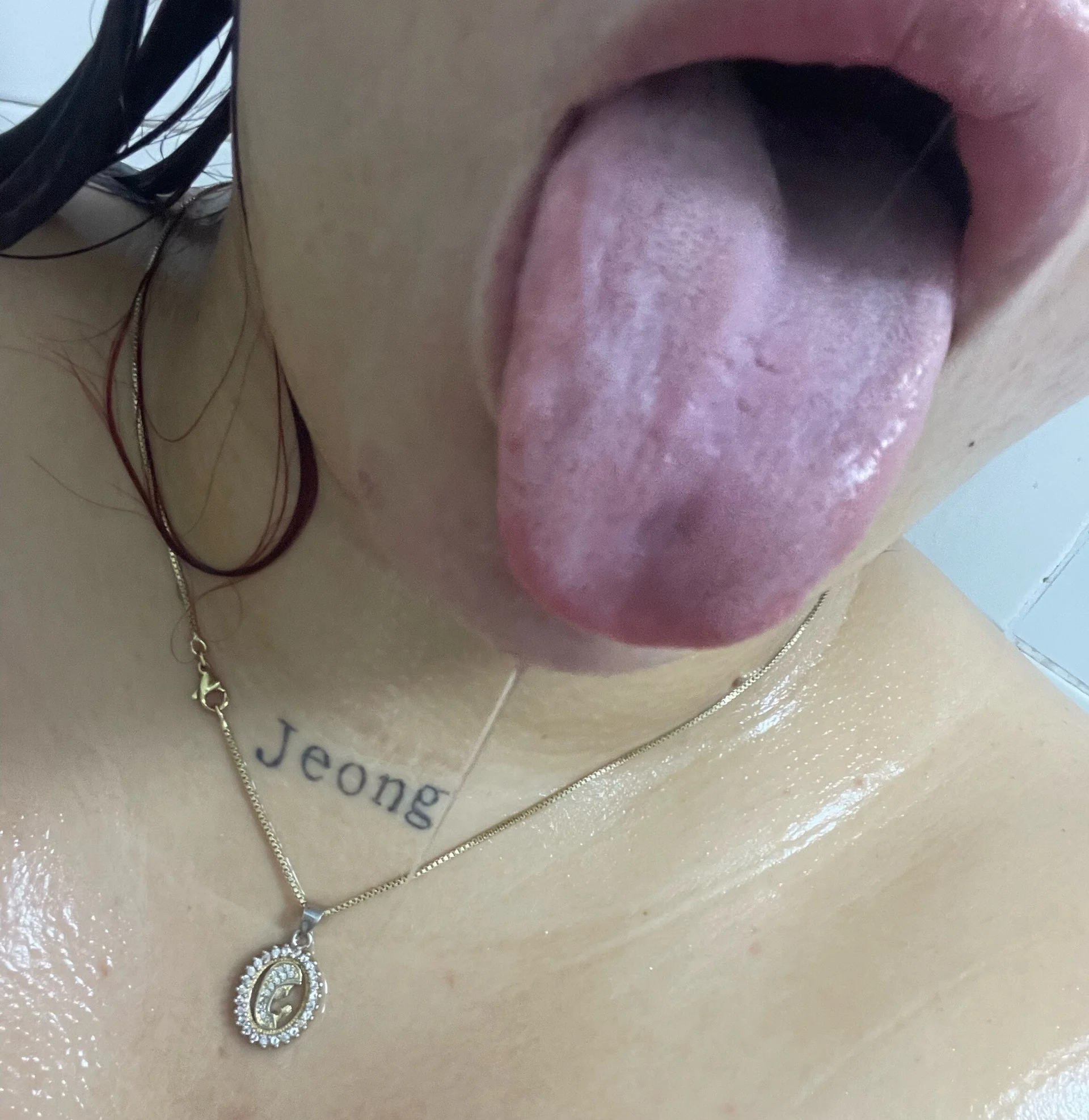 Scarlett_grey1