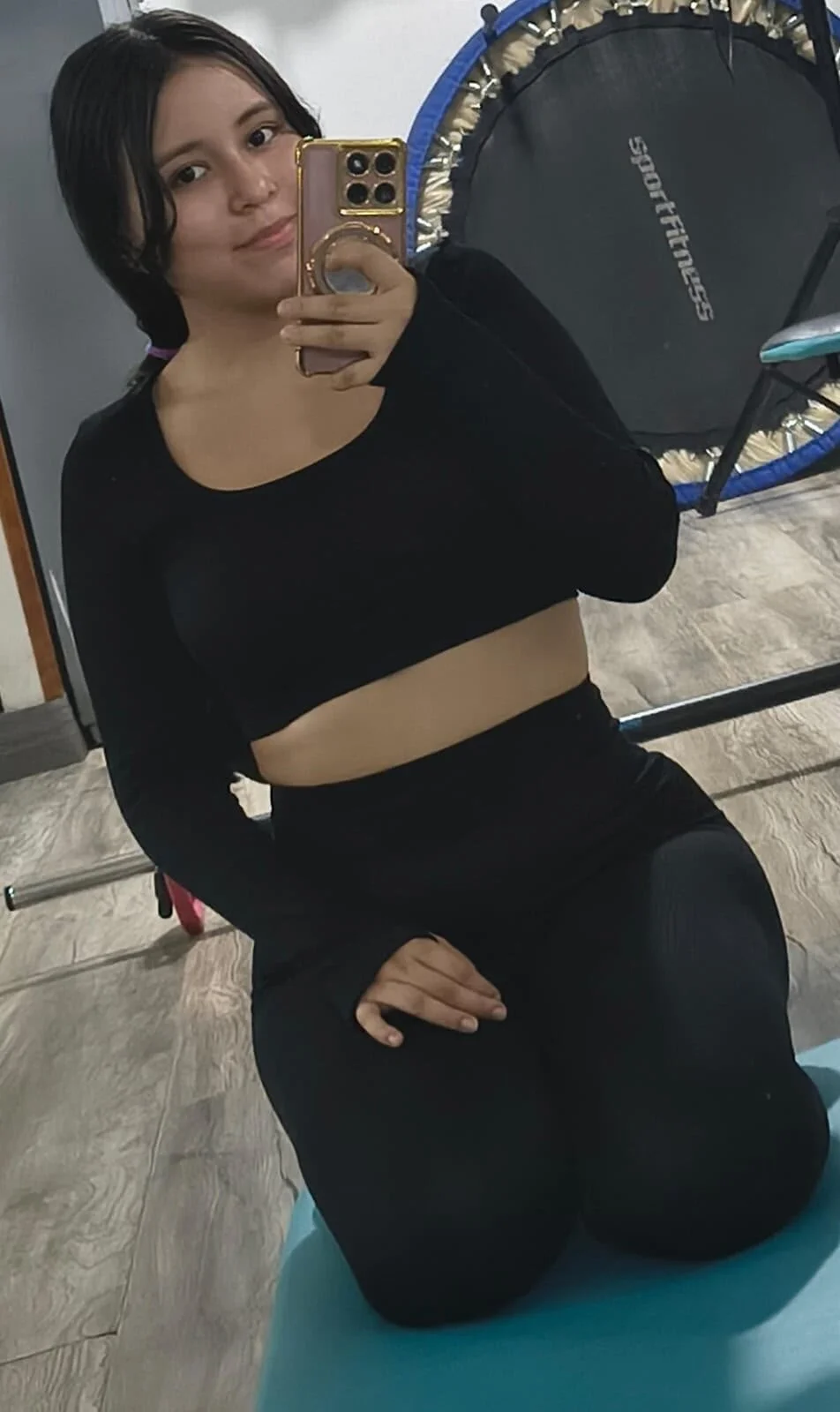 XXX Porn Photo of Nude zoe_pettite__ 1