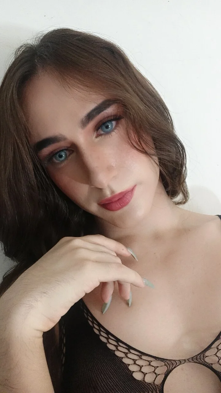 XXX Porn Photo of Nude sexyvioletvalerious 45