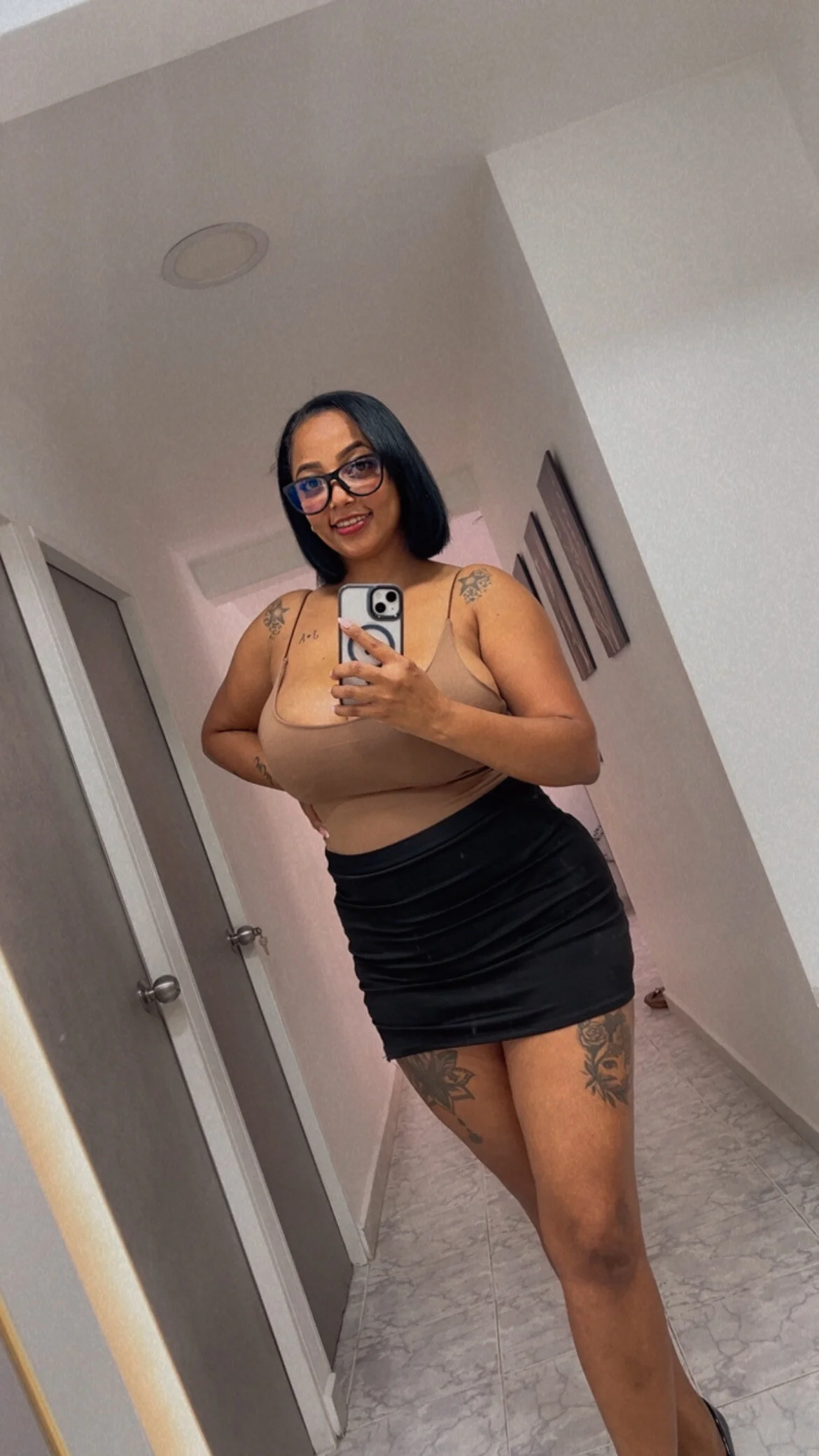 XXX Porn Photo of Nude anahi_ryan_ 1