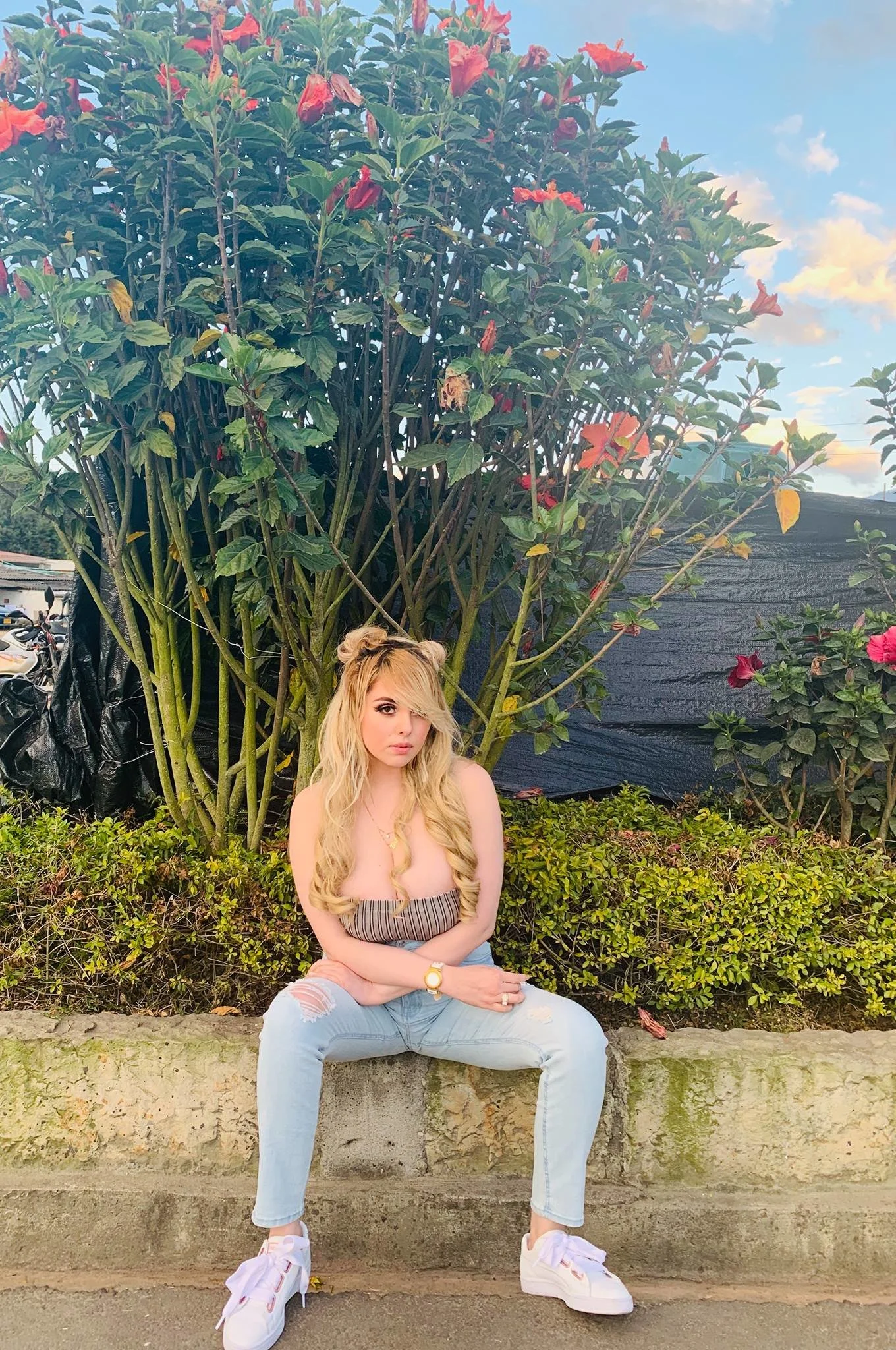 XXX Porn Photo of Nude Alirawrz 14