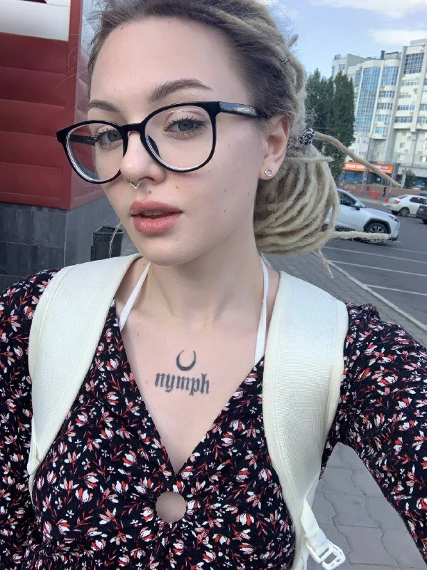 XXX Porn Photo of Nude JuliaFlowerBliss 3