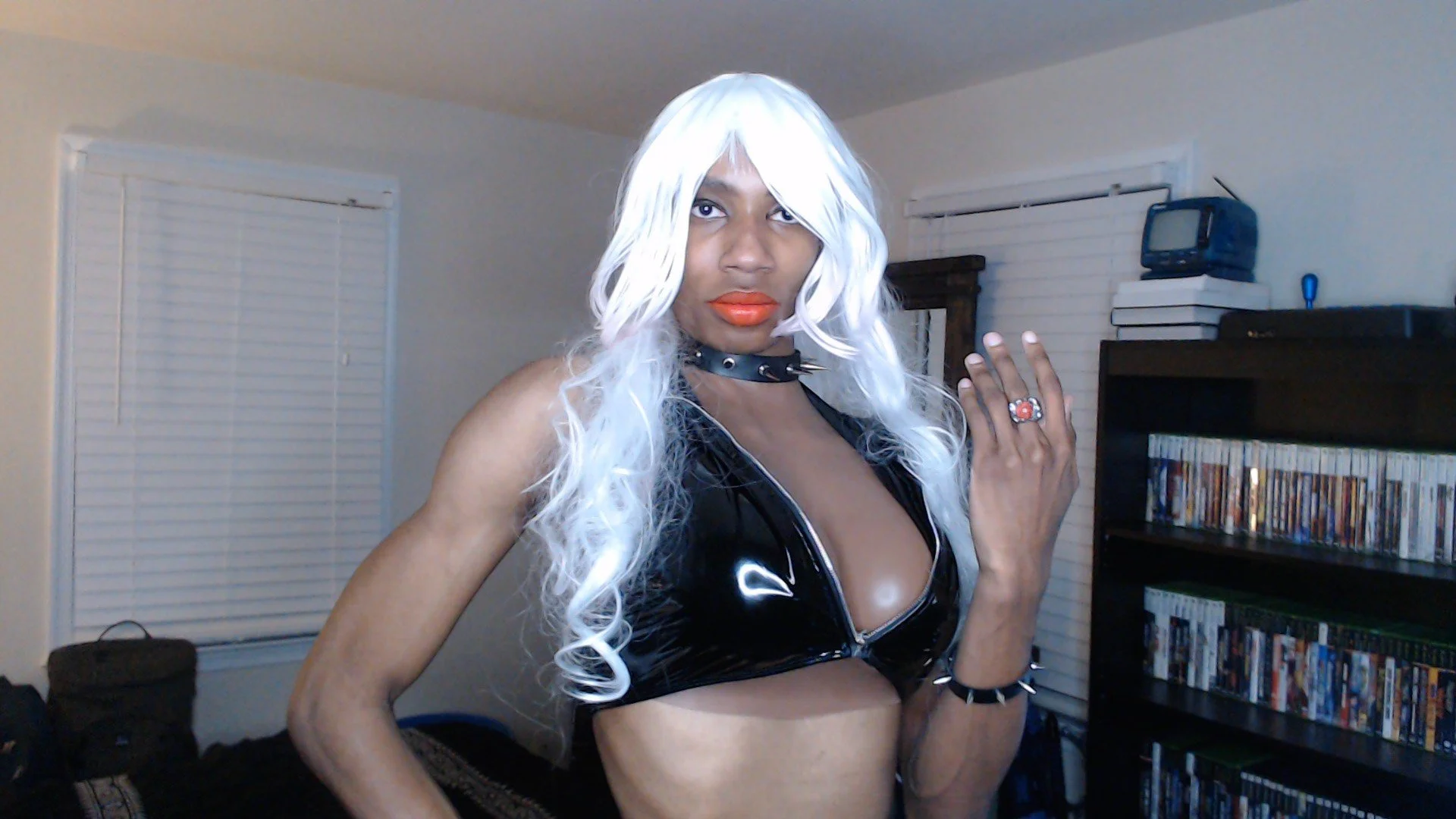 XXX Porn Photo of Nude QueenofWhiteIce 11
