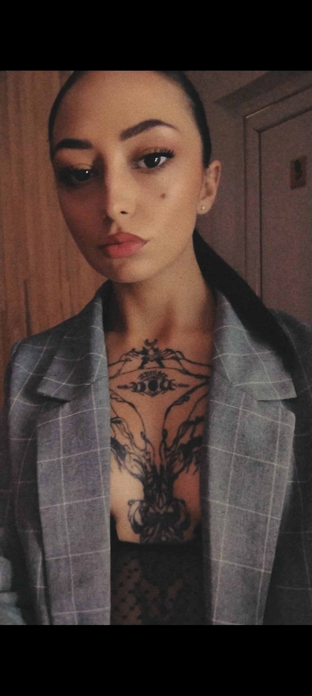 XXX Porn Photo of Nude LunaMystyque 2