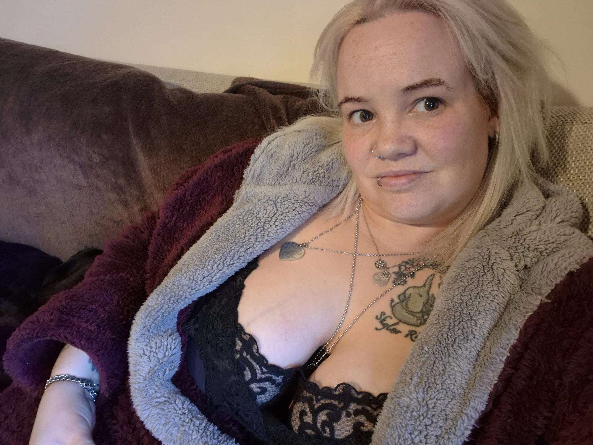 XXX Porn Photo of Nude Bigbustedcurvylady 5