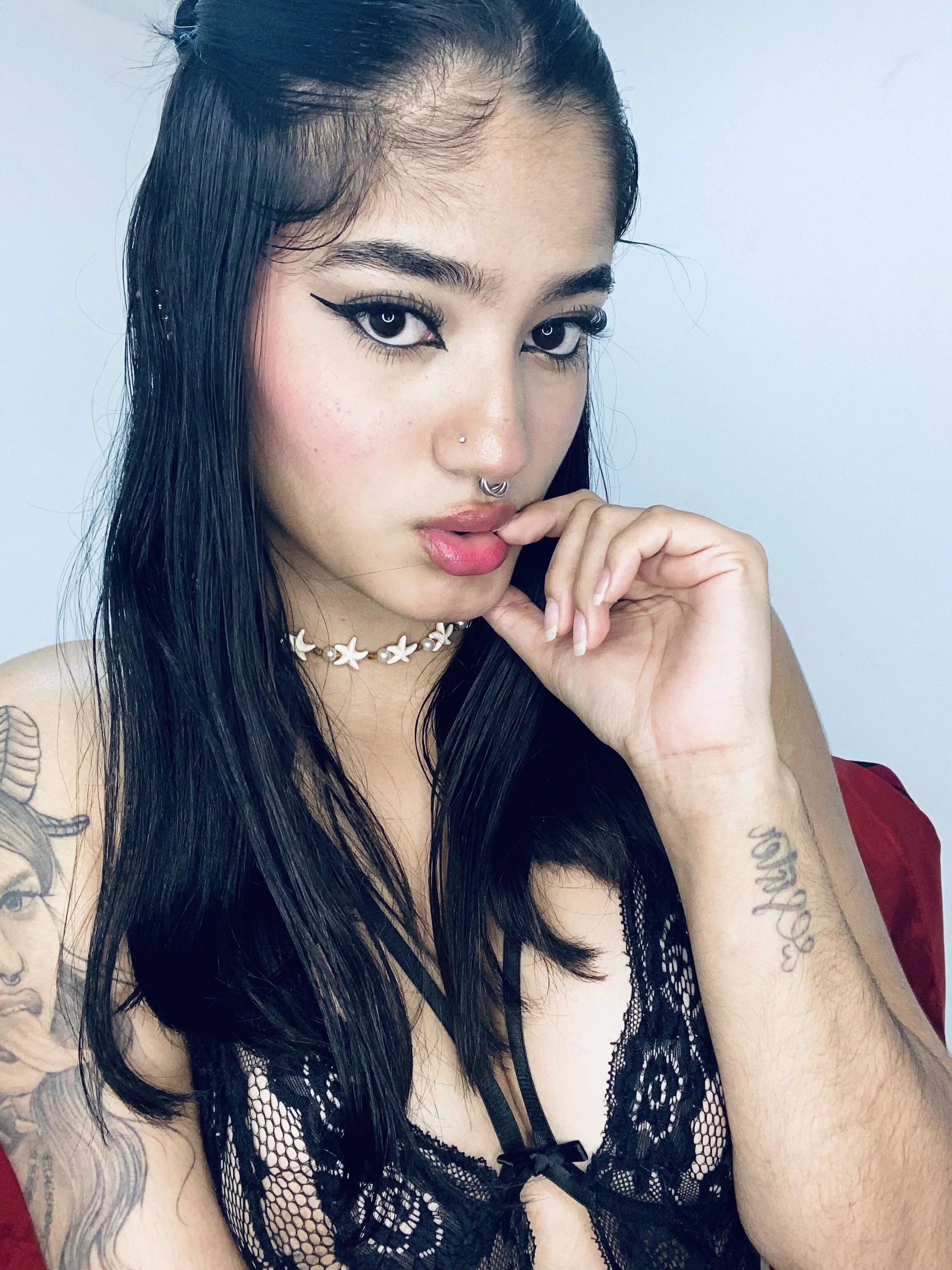 XXX Porn Photo of Nude charlotte_9999 32