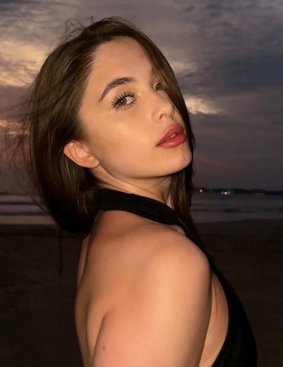 XXX Porn Photo of Nude BlerLessly 33