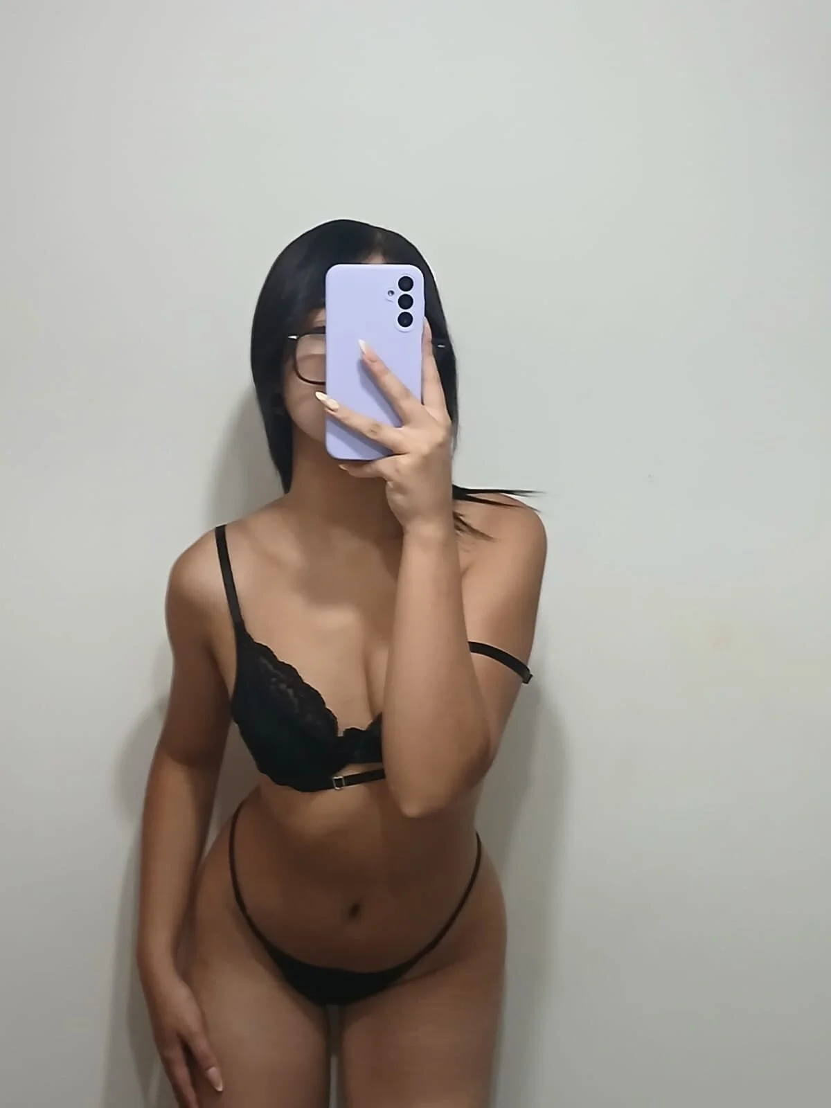 XXX Porn Photo of Nude alicee_foox 69