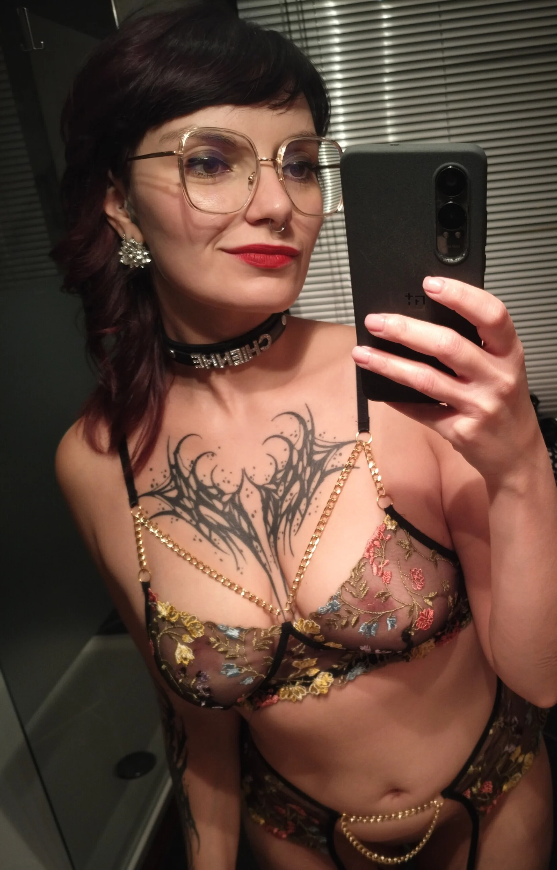 XXX Porn Photo of Nude Roxane_Bloodycherry 28