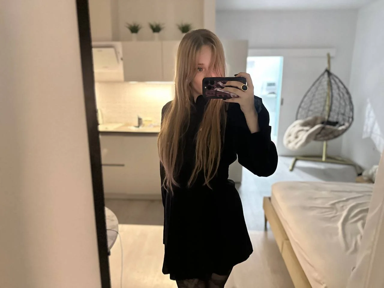 XXX Porn Photo of Nude HeyMonkey_ 12