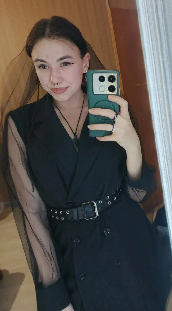XXX Porn Photo of Nude Dela_Verualtys 16