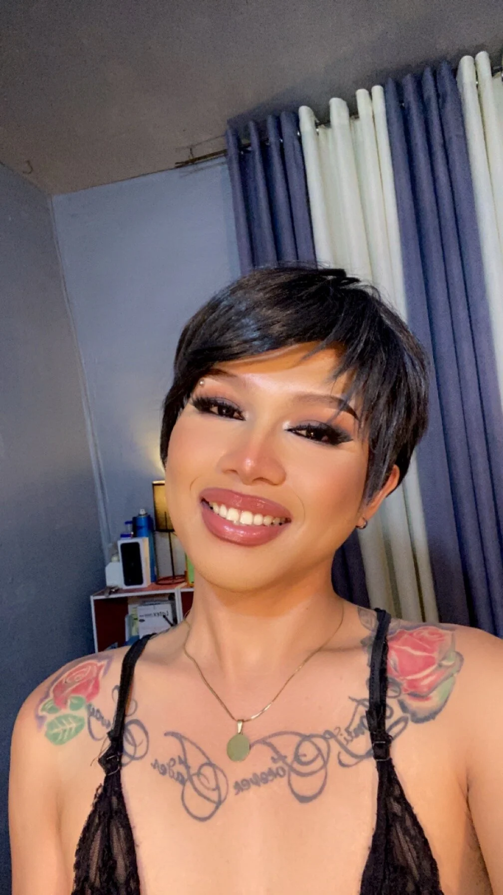 XXX Porn Photo of Nude DazzlingroseHorsecock 17