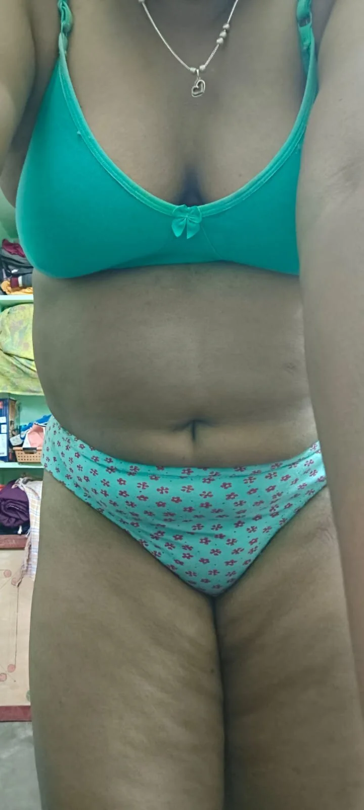 XXX Porn Photo of Nude tamil-kamakanni 2